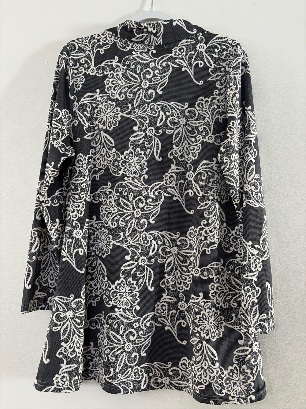 Papillon Blanc Black and White Floral Long-Sleeve Dress